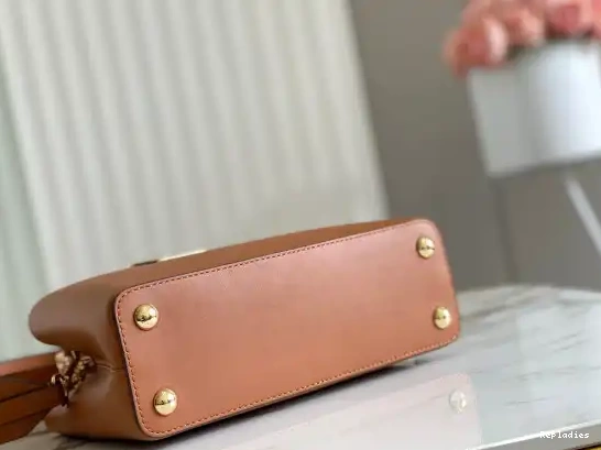 Cheap LOUIS BB VUITTON CAPUCINES 0617